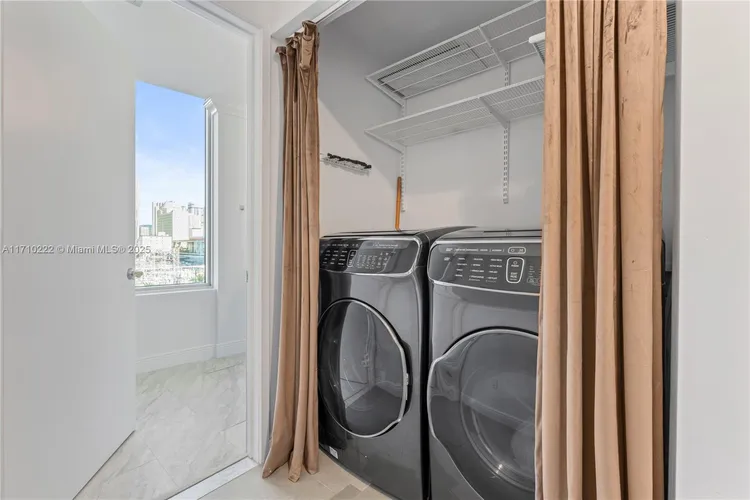 Latitude #603 image #31