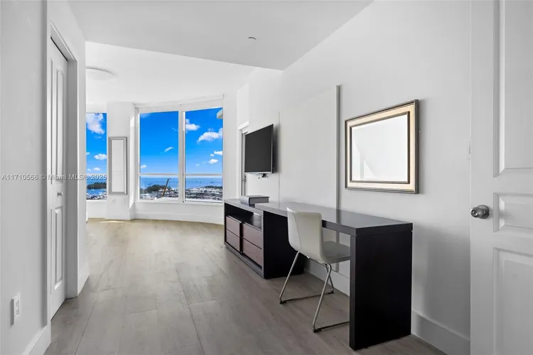 Grove Hill Tower #904 image #14