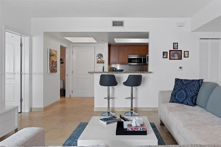 Cosmopolitan #1714 image #16