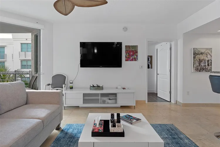 Cosmopolitan #1714 image #25