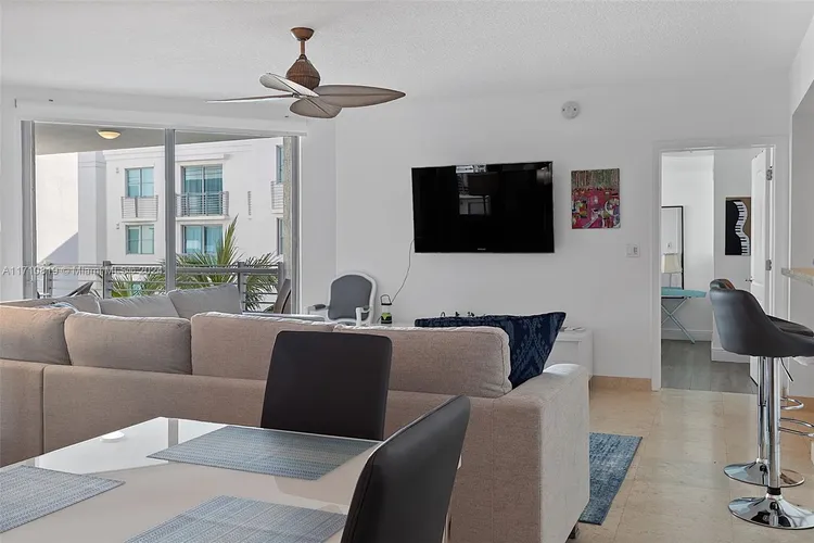 Cosmopolitan #1714 image #37