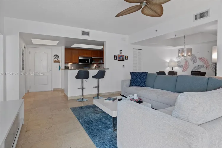 Cosmopolitan #1714 image #41