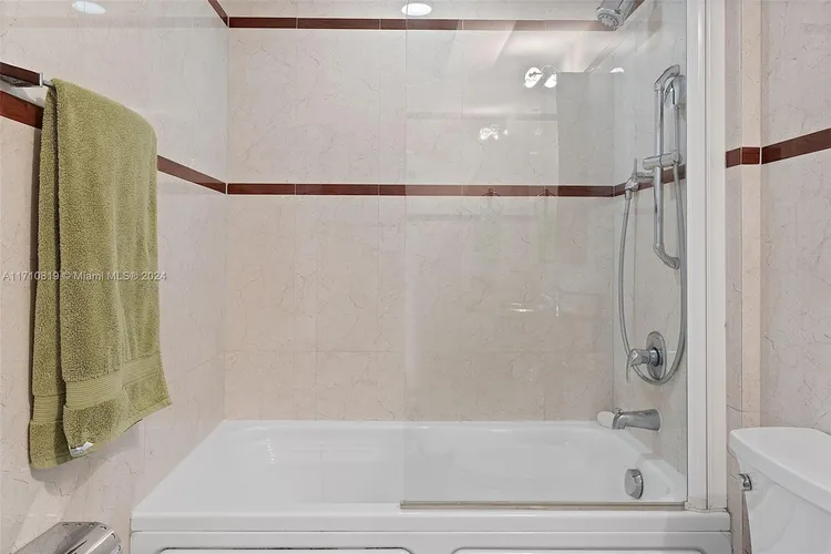 Cosmopolitan #1714 image #42