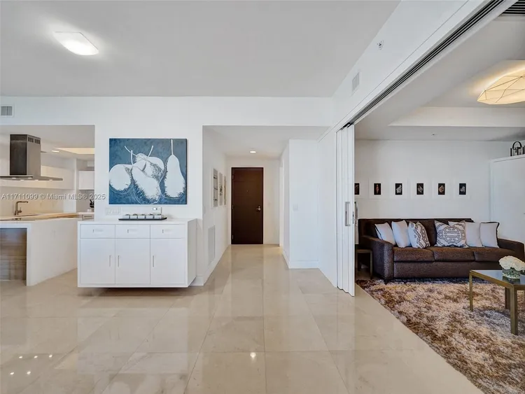 Marina Palms Yacht Club and Residences North Tower #2008 image #11