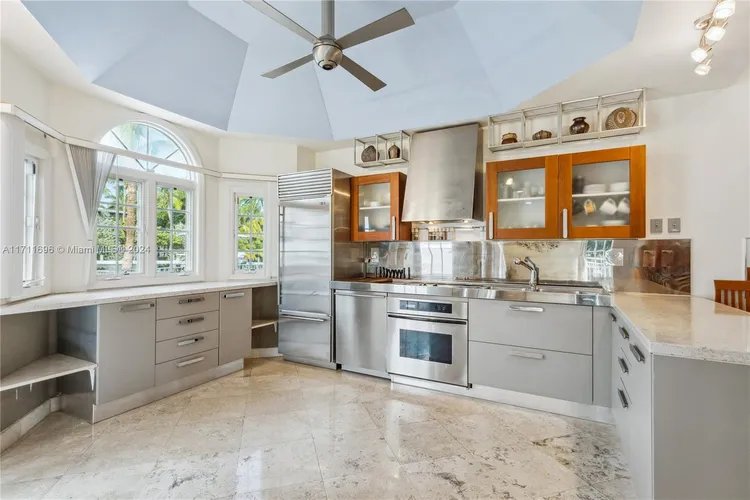 Townhomes at Sunset Harbour #101 image #12