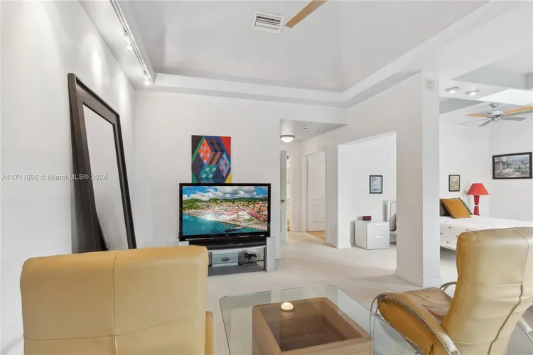 Townhomes at Sunset Harbour #101 image #15