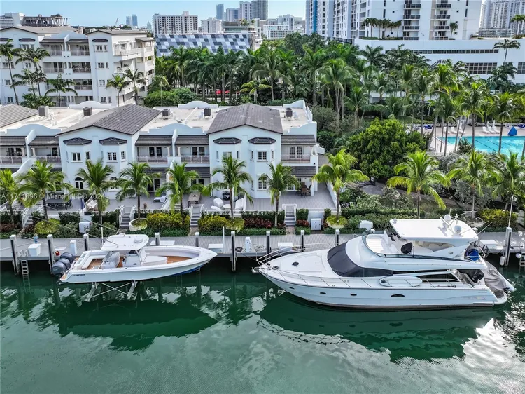 Townhomes at Sunset Harbour #101 image #24