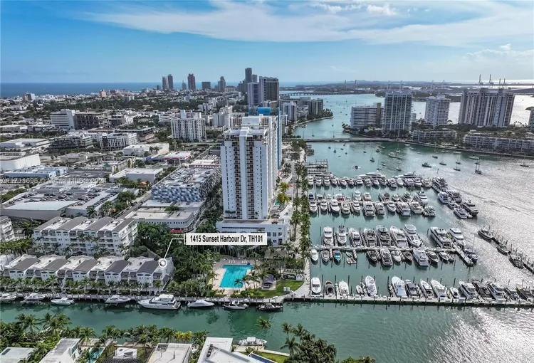 Townhomes at Sunset Harbour #101 image #26