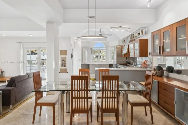 Townhomes at Sunset Harbour #101 image #7