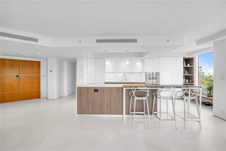 South Pointe Tower #604 image #6