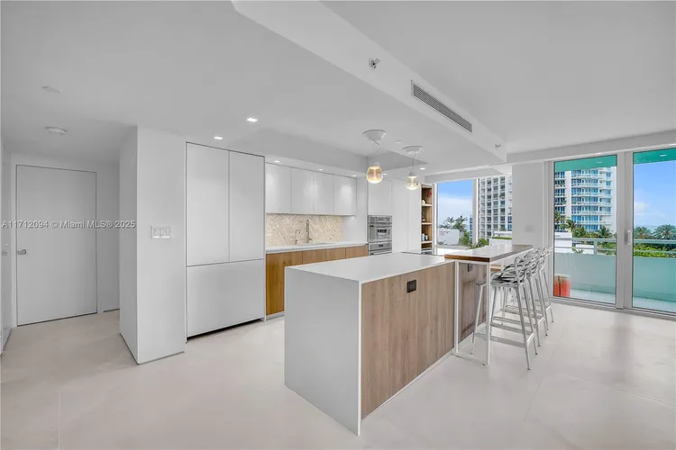 South Pointe Tower #604 image #9