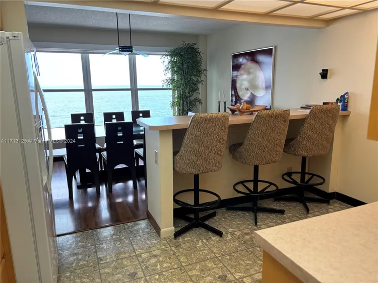 Playa Del Mar #1606 image #14