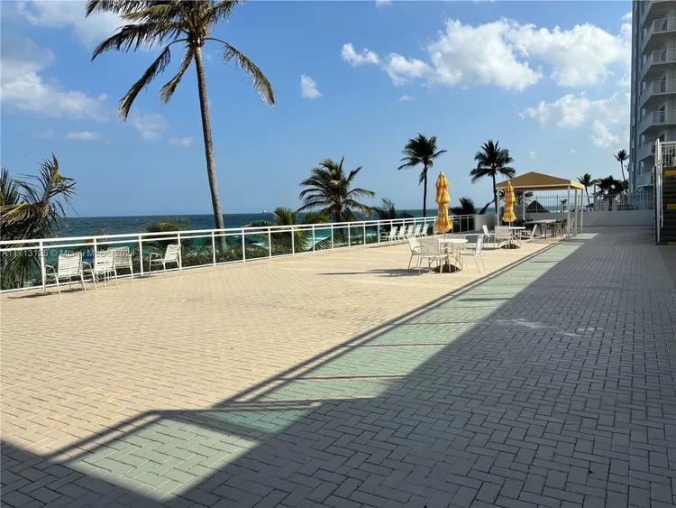 Playa Del Mar #1606 image #37