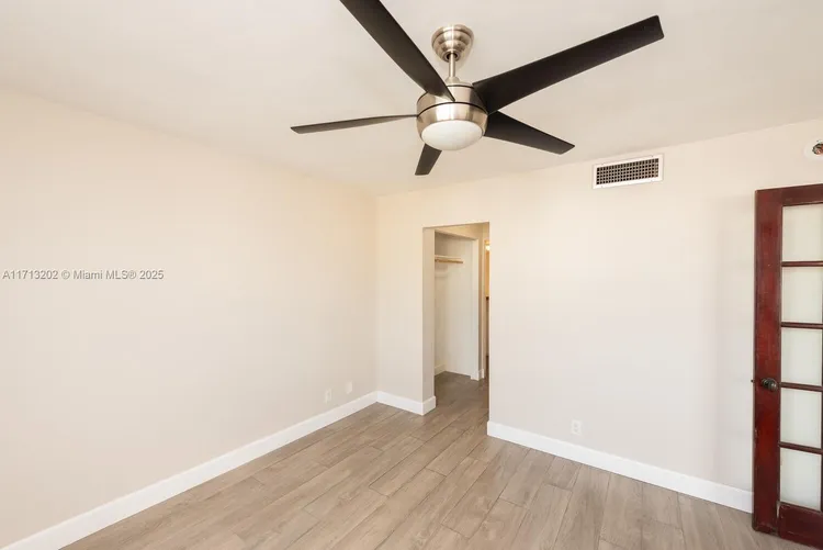 Coral Isle East #306 image #15