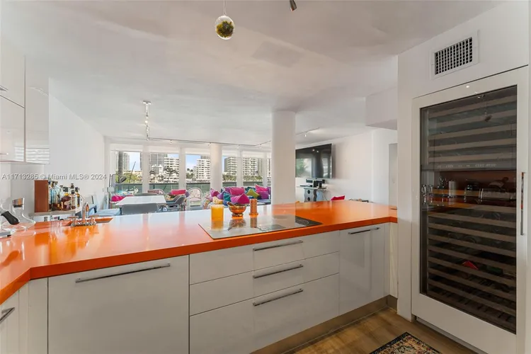 King Cole #224 image #11