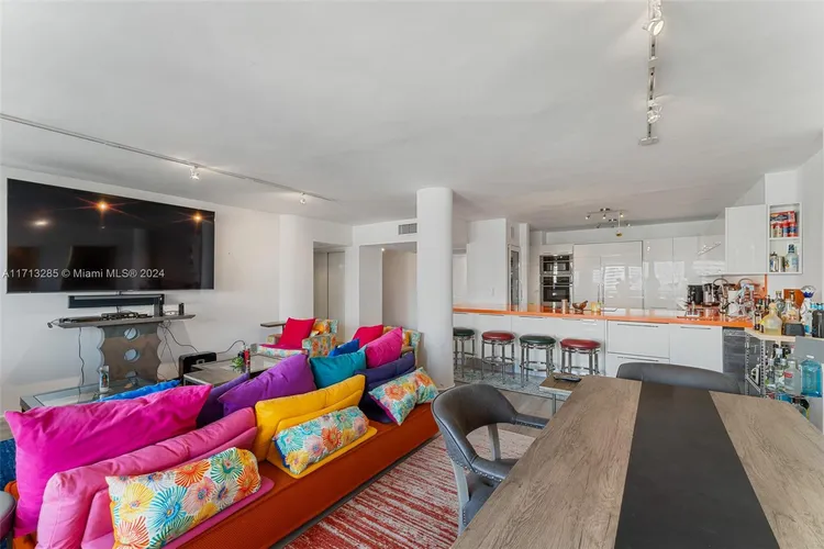 King Cole #224 image #12