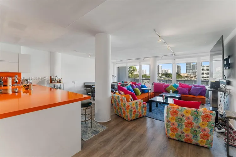 King Cole #224 image #13