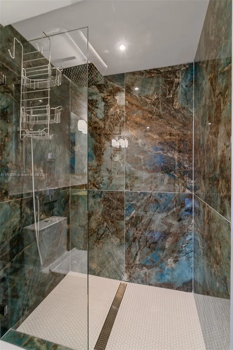 King Cole #224 image #24