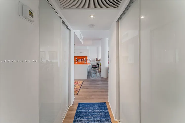 King Cole #224 image #29