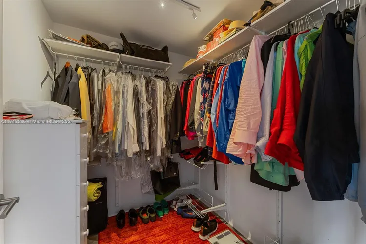 King Cole #224 image #30