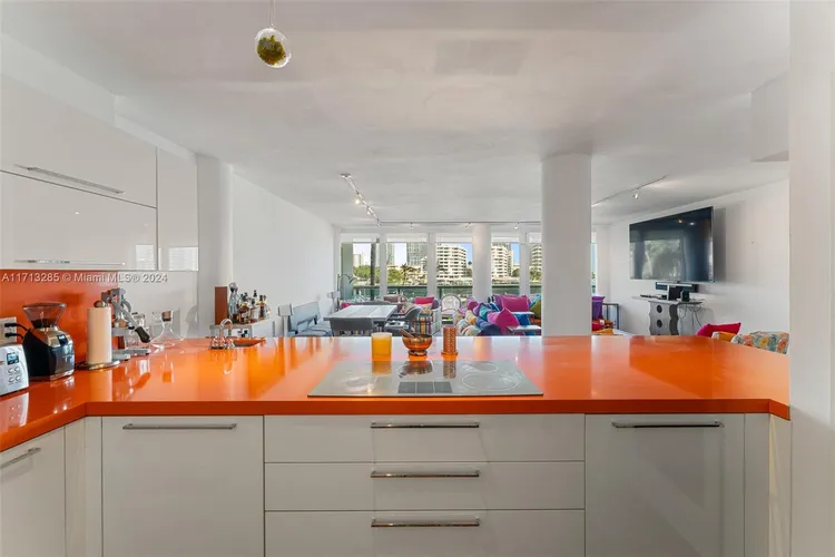 King Cole #224 image #7