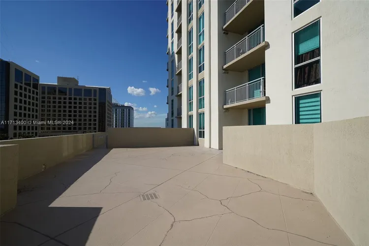 Metropolis at Dadeland #801 image #23