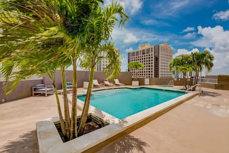 Metropolis at Dadeland #801 image #7