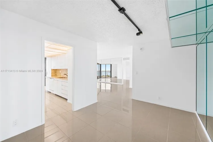 Towers of Quayside Condo #2 #1606 image #6