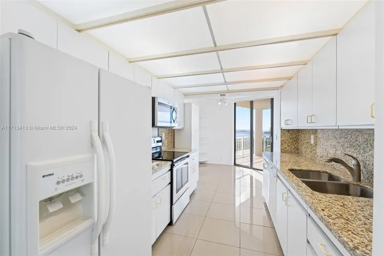 Towers of Quayside Condo #2 #1606 image #7