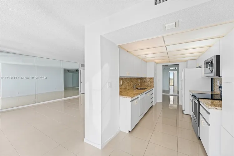 Towers of Quayside Condo #2 #1606 image #9