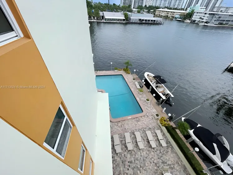 Lauderdale Tower #G5 image #18