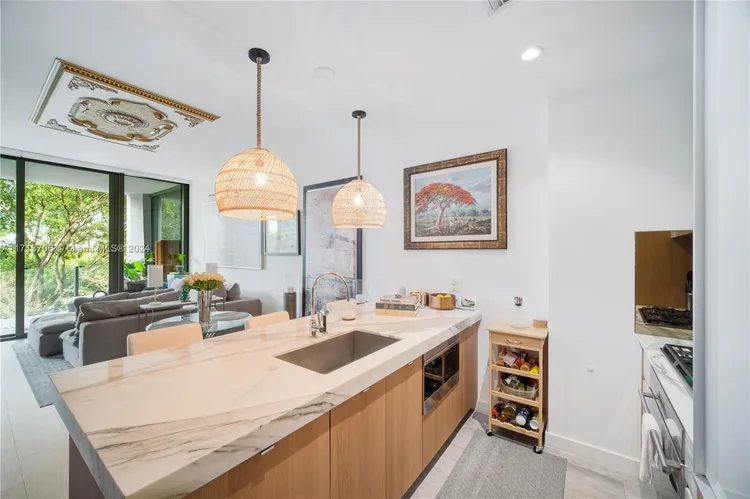 Park Grove Club Residences #507 image #6