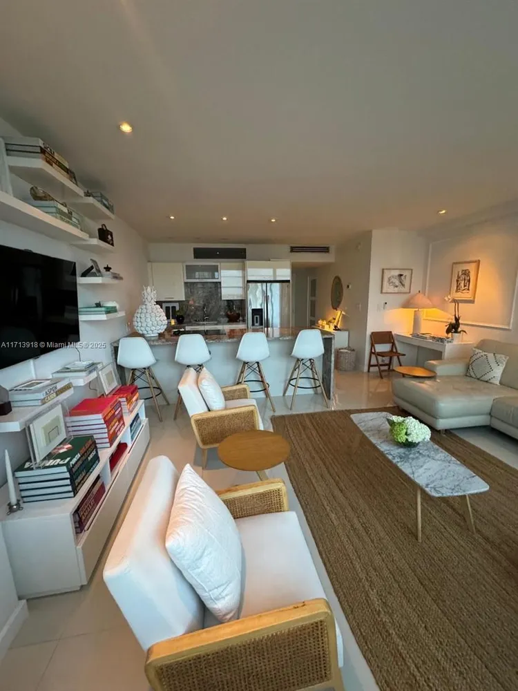 Belle Plaza #1515 image #10