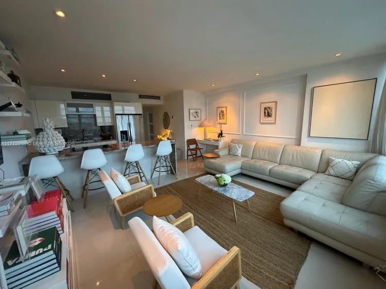 Belle Plaza #1515 image #11