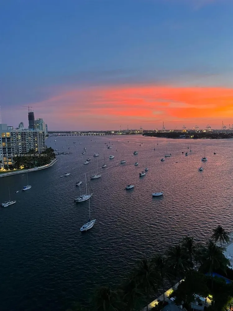 Belle Plaza #1515 image #17