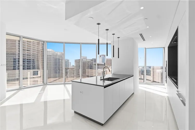 Aston Martin Residences #4407 image #15