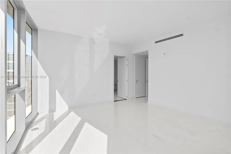 Aston Martin Residences #4407 image #17