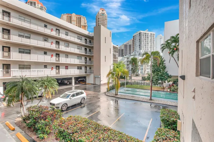 Le Cartier #224 image #24