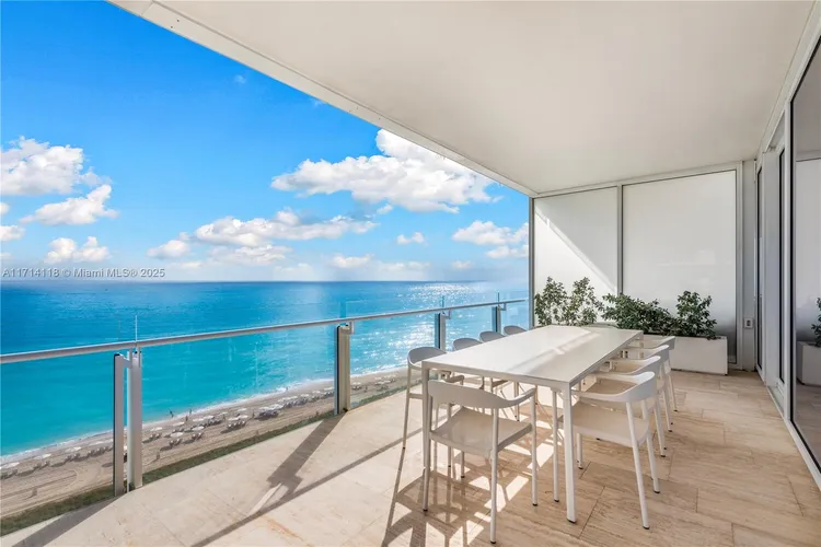 The Surf Club Four Seasons Hotel And Residences #N-1021 image #29