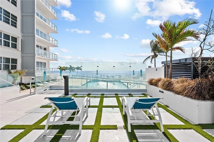 Regency Towers #1602 image #21