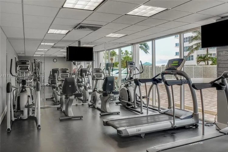 Regency Towers #1602 image #28