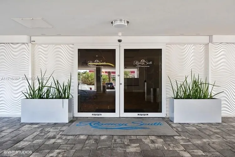 Regency Towers #1602 image #29