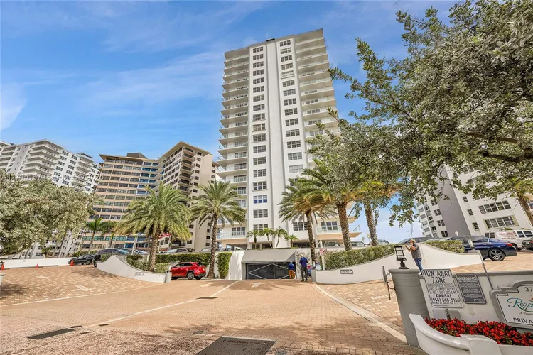 Regency Towers #1602 image #35