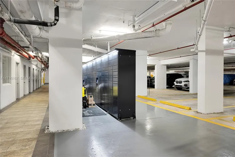 Regency Towers #1602 image #38