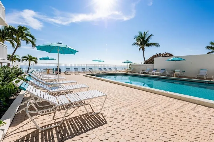 Regency Towers #1602 image #42