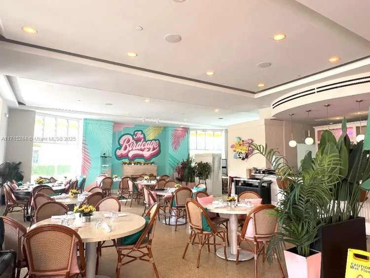 Carlyle Condo Hotel #3F image #34