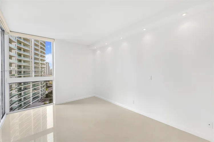 The Landmark #1004 image #18