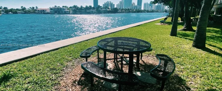 The Landmark #1004 image #30