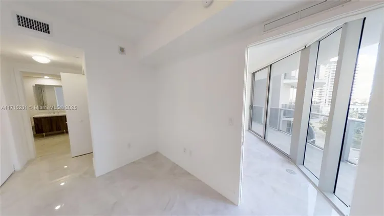 Aria on the Bay #801 image #13