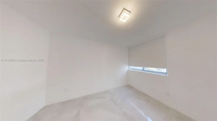 Aria on the Bay #801 image #8